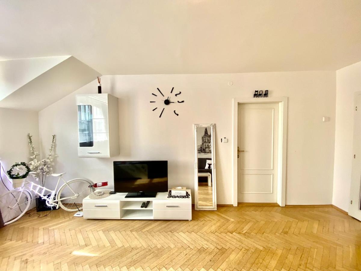 Fantastic Apartment In The City Center Πράγα Εξωτερικό φωτογραφία